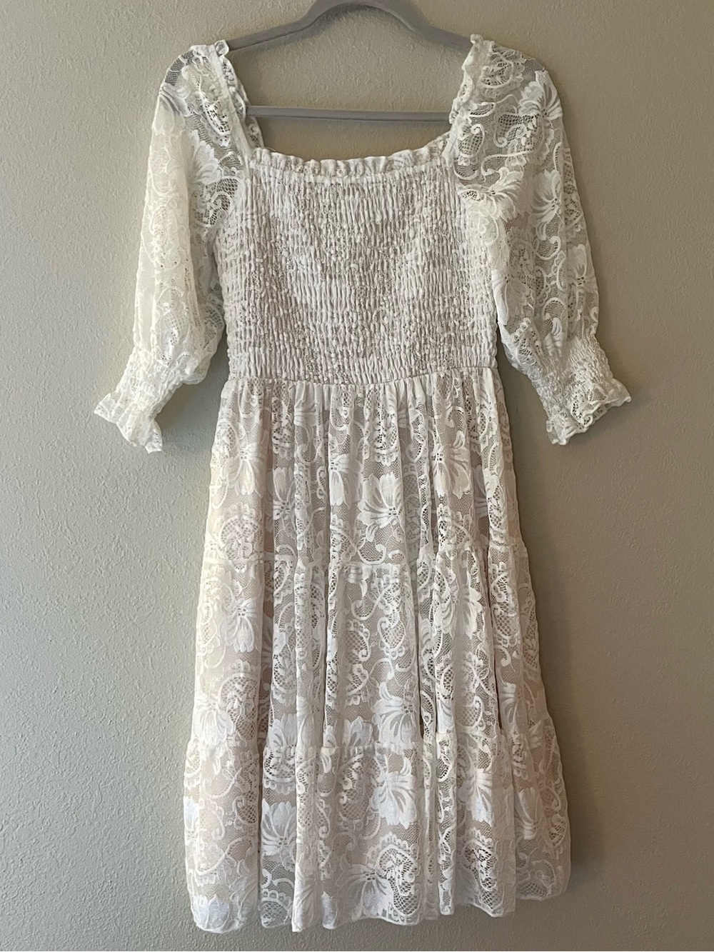 Baltic Born Tate Smocked Lace White and Cream Dress Women’s Size S - Picture 2 of 9
